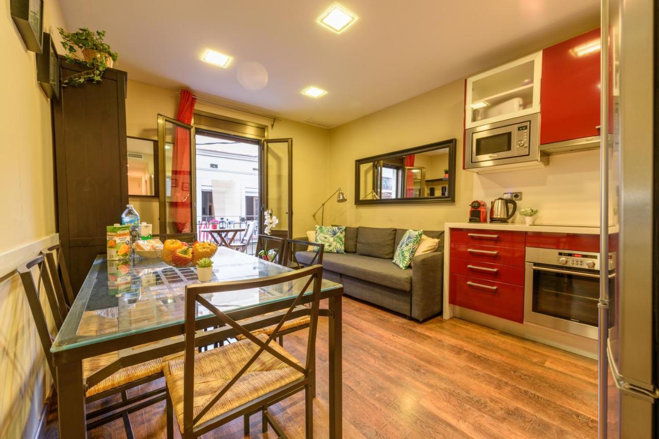 Ramblasrentals Cozy Renovated 2Br With Balcony Lift 20M Rambla - Parking - Wifi Барселона Екстер'єр фото
