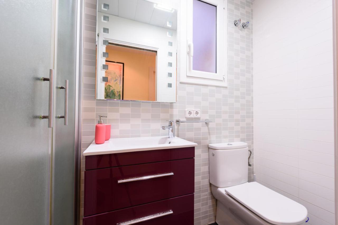 Ramblasrentals Cozy Renovated 2Br With Balcony Lift 20M Rambla - Parking - Wifi Барселона Екстер'єр фото